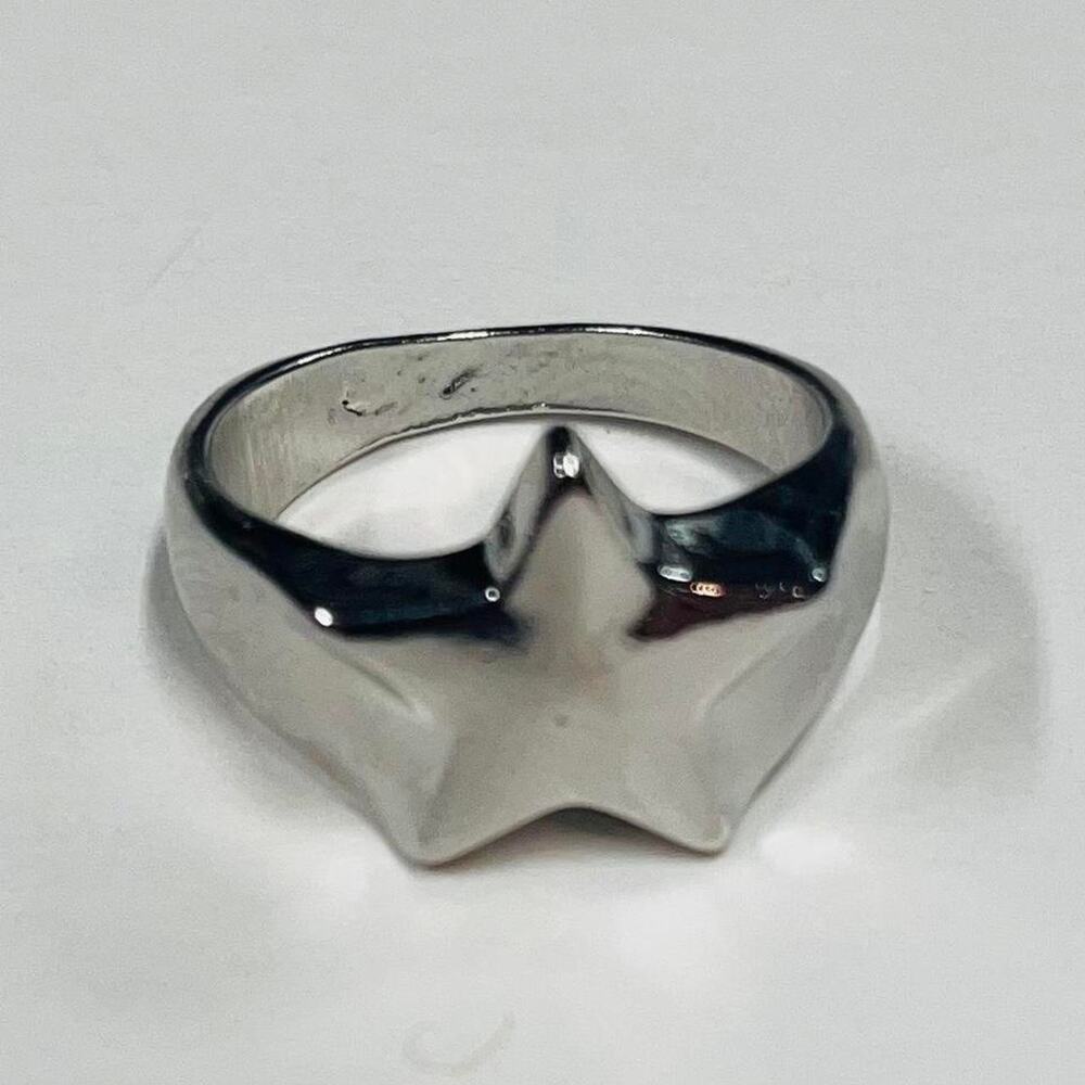 Vintage y2k style silver ring